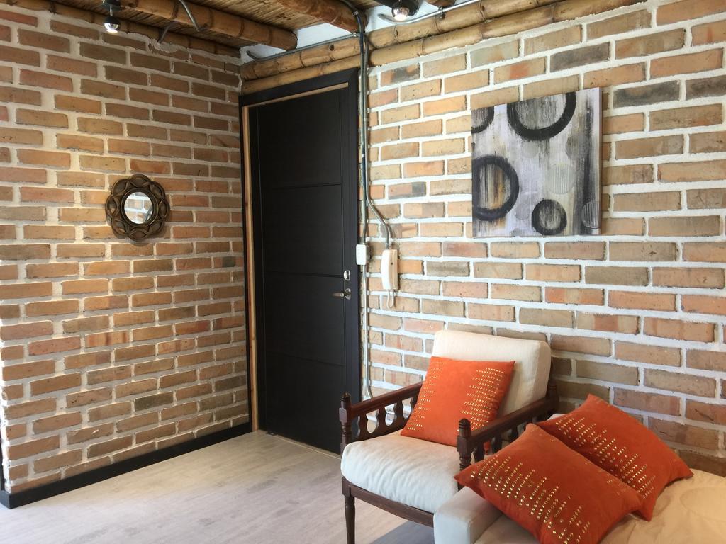 Апартаменти "Bambu Sierra" Cozzy Ecological Lofts Куенка Екстер'єр фото
