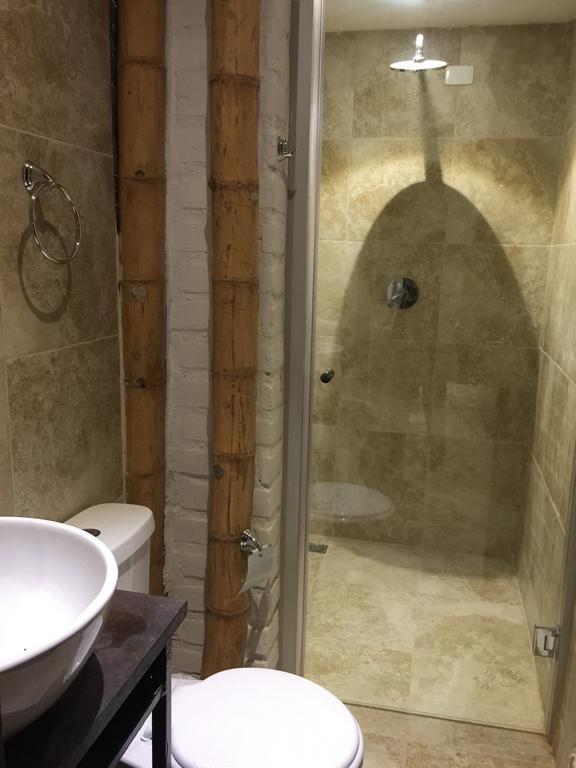 Апартаменти "Bambu Sierra" Cozzy Ecological Lofts Куенка Екстер'єр фото